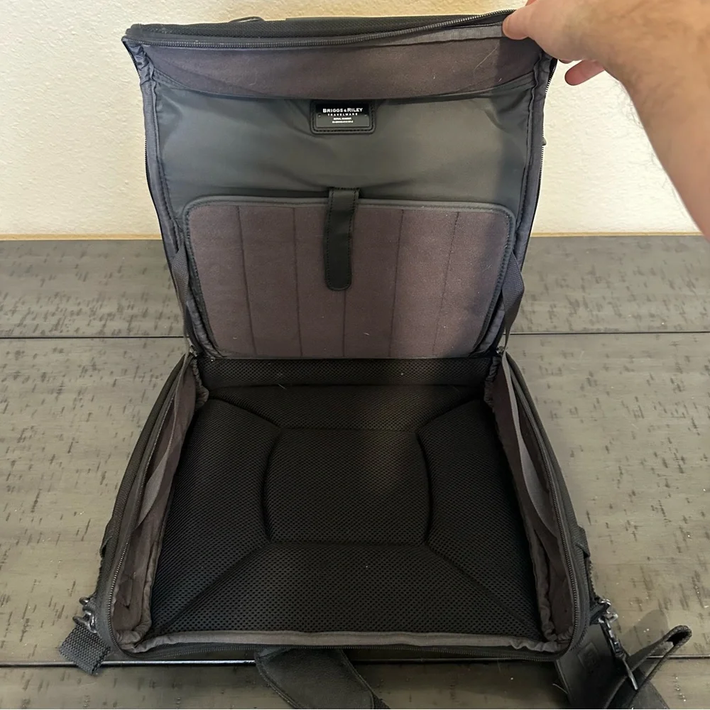 Briggs & Riley Travelware Expandable Organized Computer Briefcase Bag